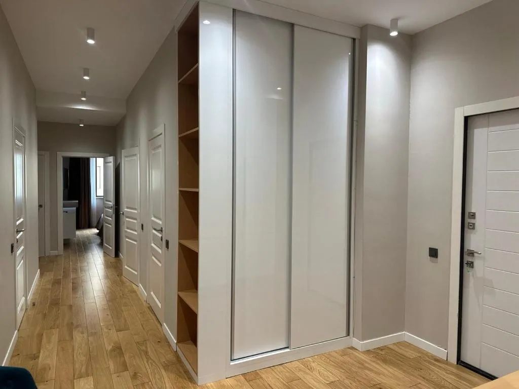 Апартаменты с 2 спальнями на площади Республики