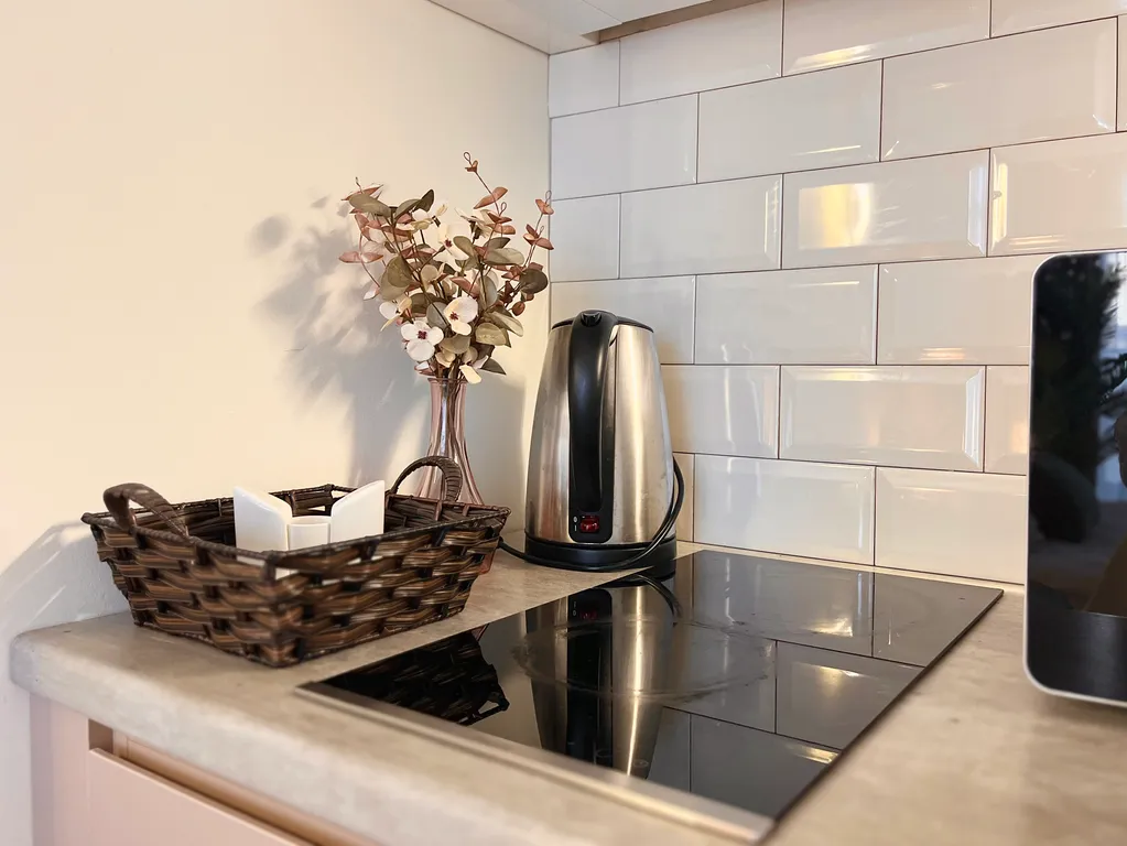 Квартира Тропическая студия, бассейн + парковка, white sails — Батуми