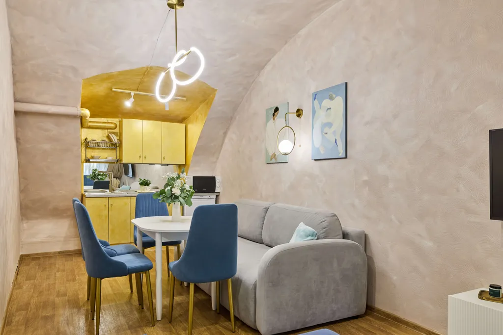 Квартира Квартира У Московского вокзала с арочным потолком — Санкт-Петербург