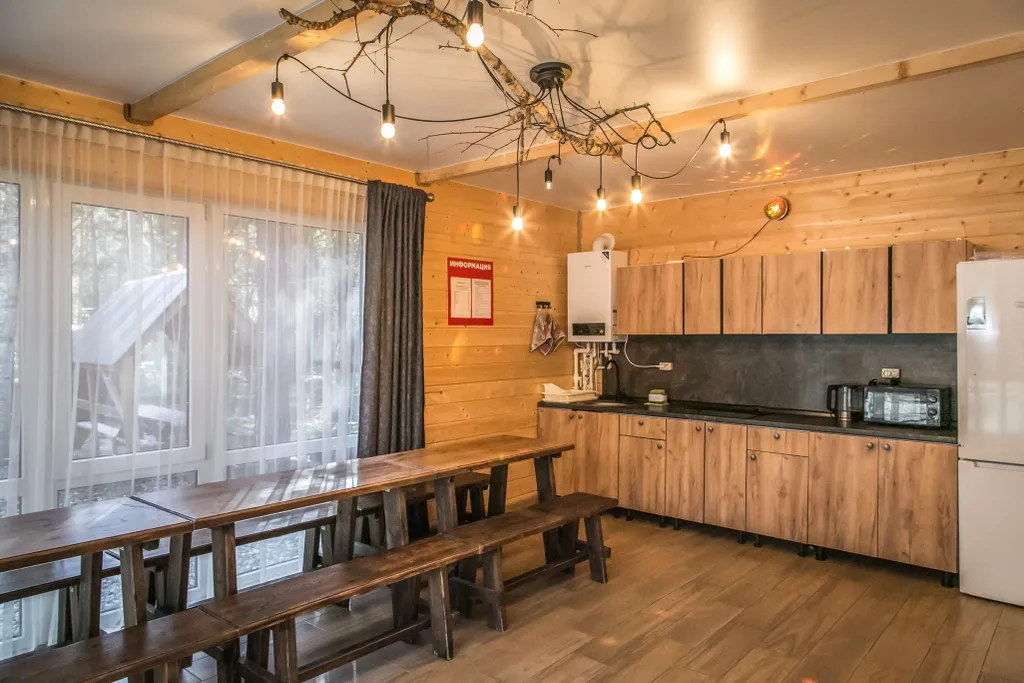 Коттедж для всей компании с видом на горы