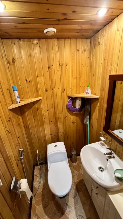 Дом с баней в 50 метрах от воды с песчаным пляжем