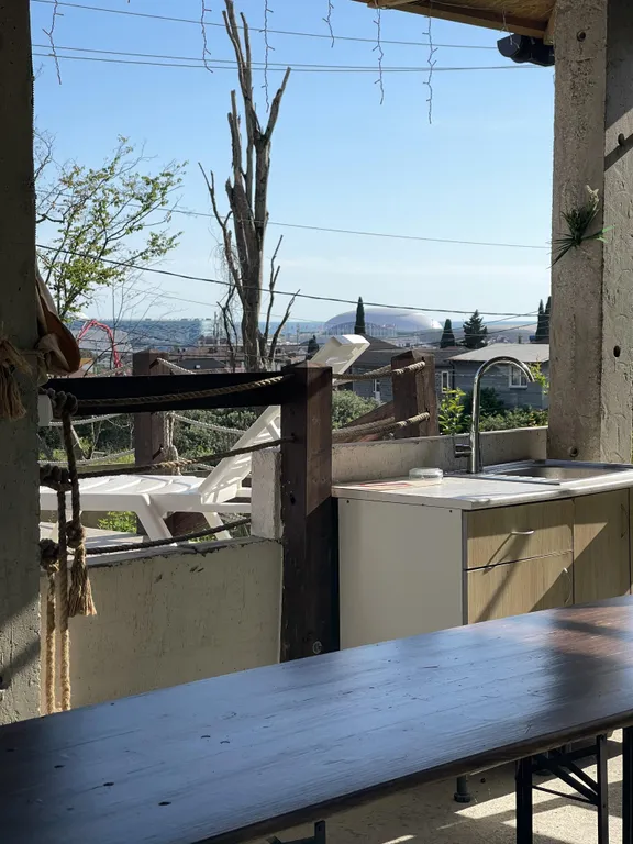 Дом с подогреваемым бассейном и 5 спальнями