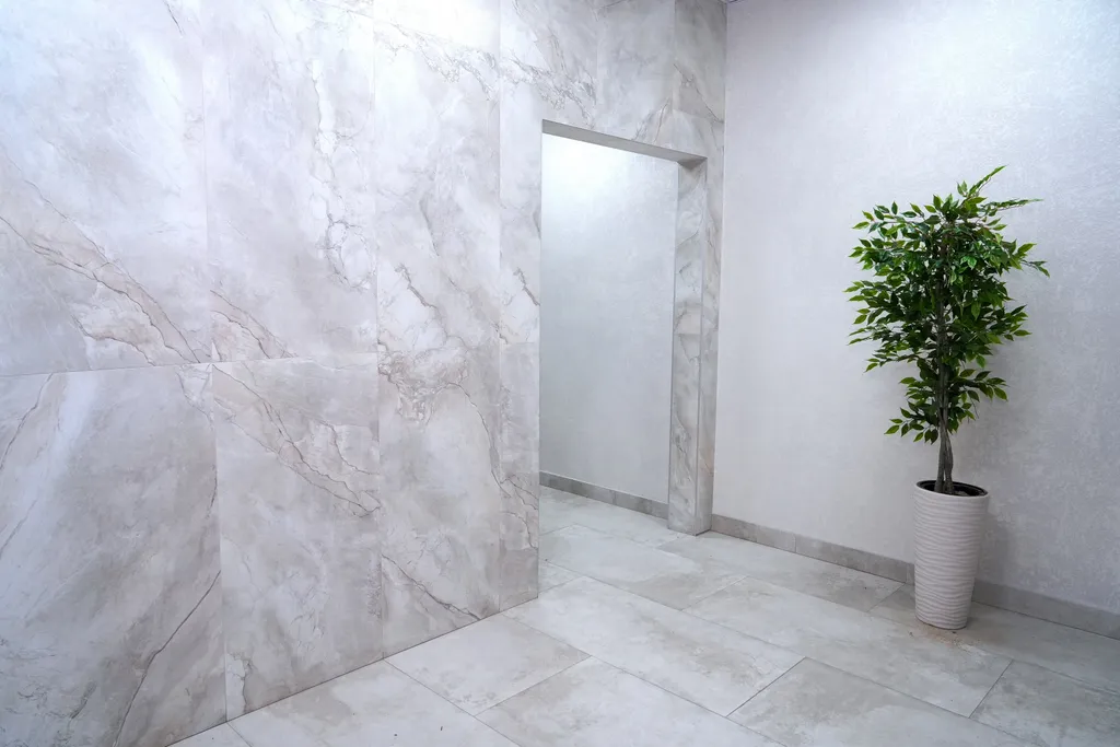 Панорамные апартаменты с видом на Иртыш