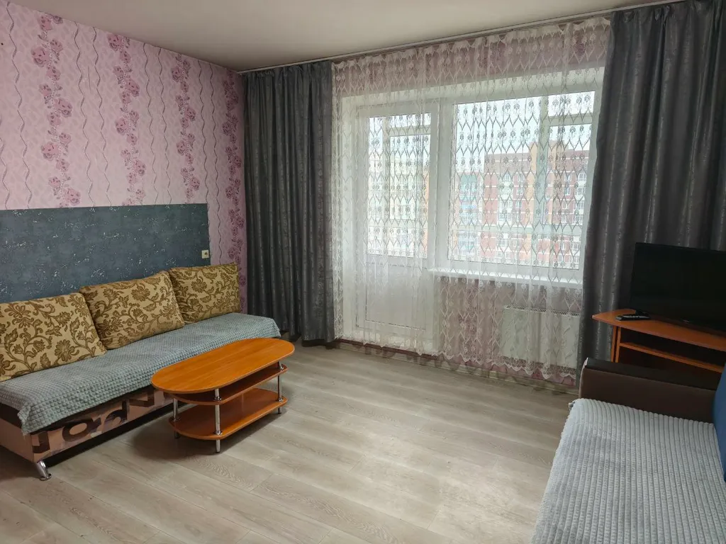 Квартира Квартира 2-комн. неподалеку от ТРЦ Планета, ЖК Иннокентьевский — Красноярск