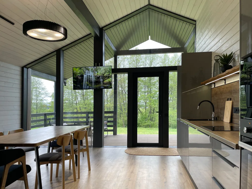 Дом с сауной и купелью в 400 метрах от водохранилища