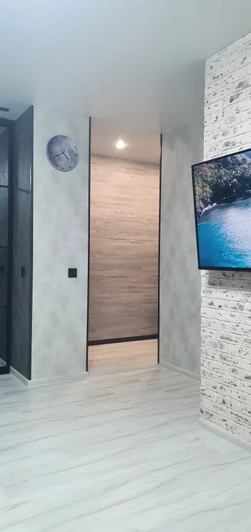 Уютная студия в центре города с видом на озеро