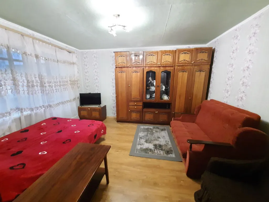 Квартира Круглосуточно вода и горячая и холодная — аренда посуточно в Донецк