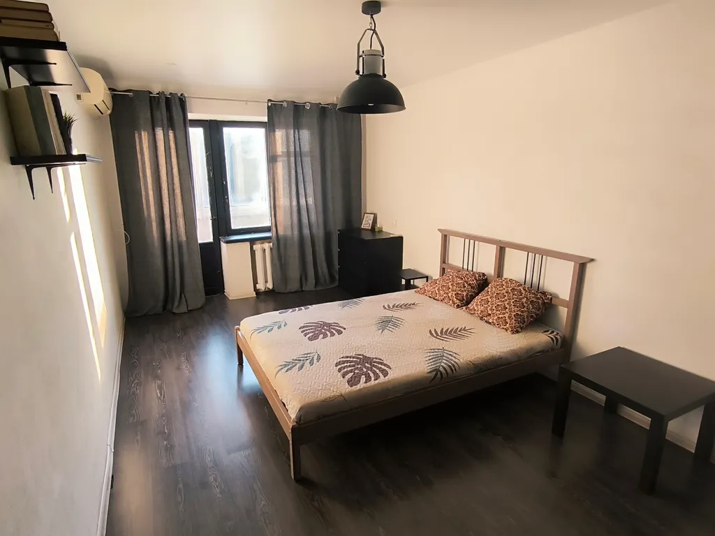 Двухкомнатная квартира в сердце города — аренда посуточно в Волгоград