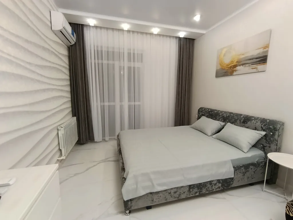 Новая евро-двушка с панорамным видом на море и пляж перед домом