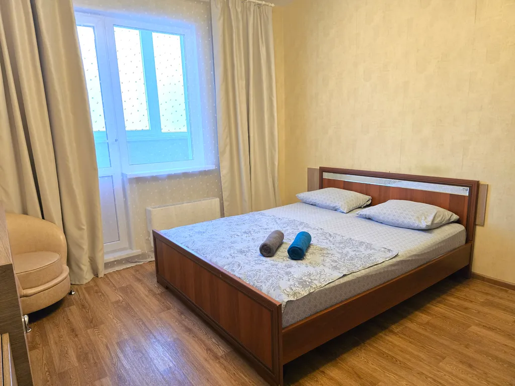 Квартира Уютная студия рядом с ТРЦ АУРА — аренда посуточно в Сургут