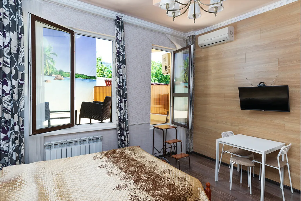 Уютная квартира с большой террасой у моря — аренда посуточно в Хоста