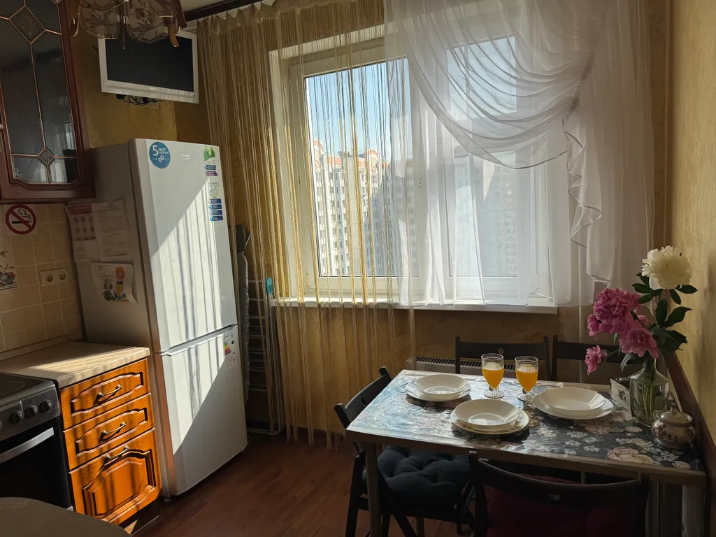 Квартира на высоком этаже в 10 минутах пешком от метро