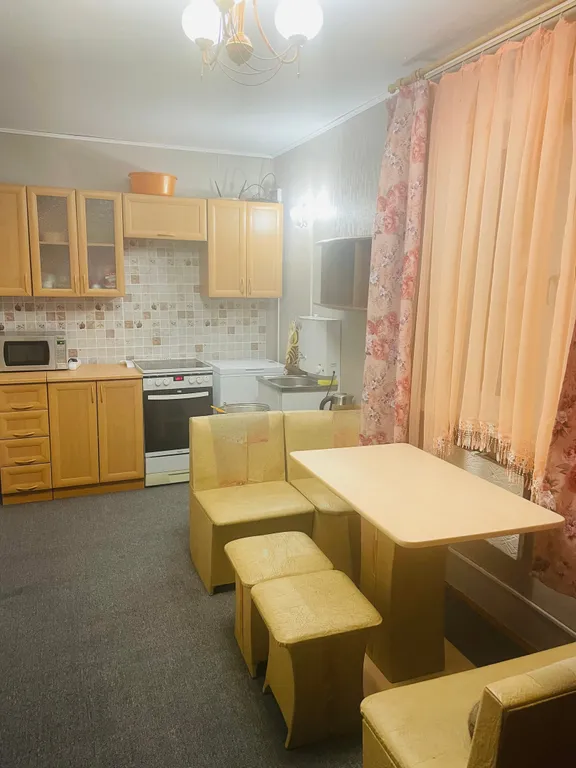 Комната в двухкомнатном доме