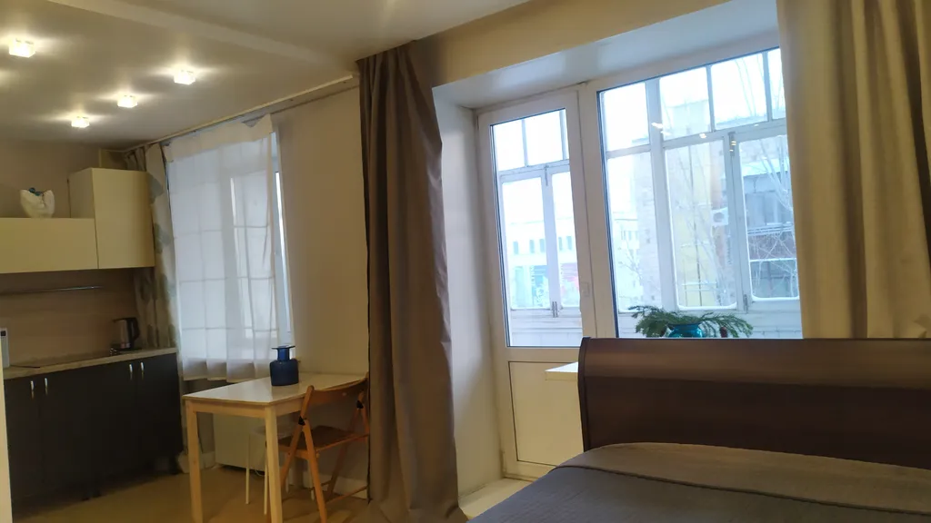 Студия возле Театра оперы и балета