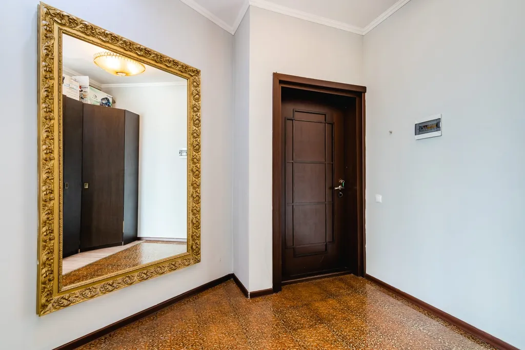 Большая двушка с кухней студией с потрясающим видом на горы