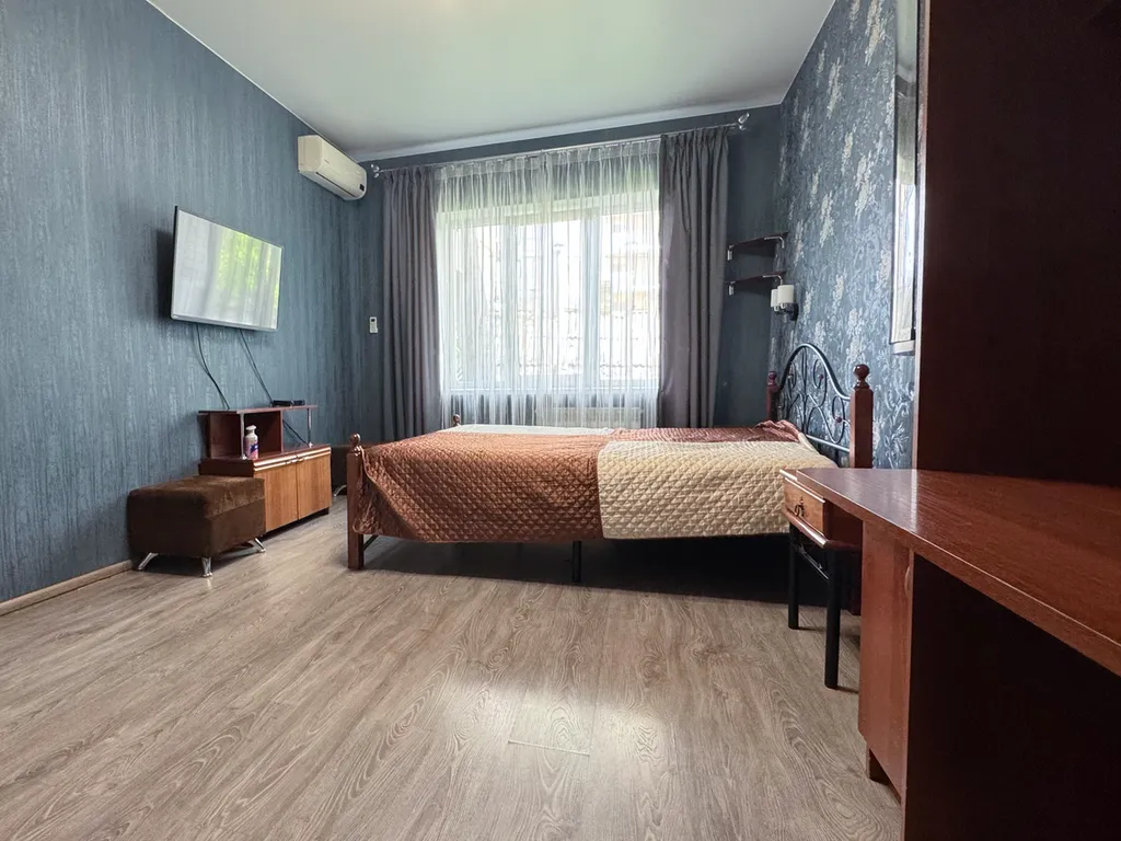 Трёхкомнатная квартира в центре