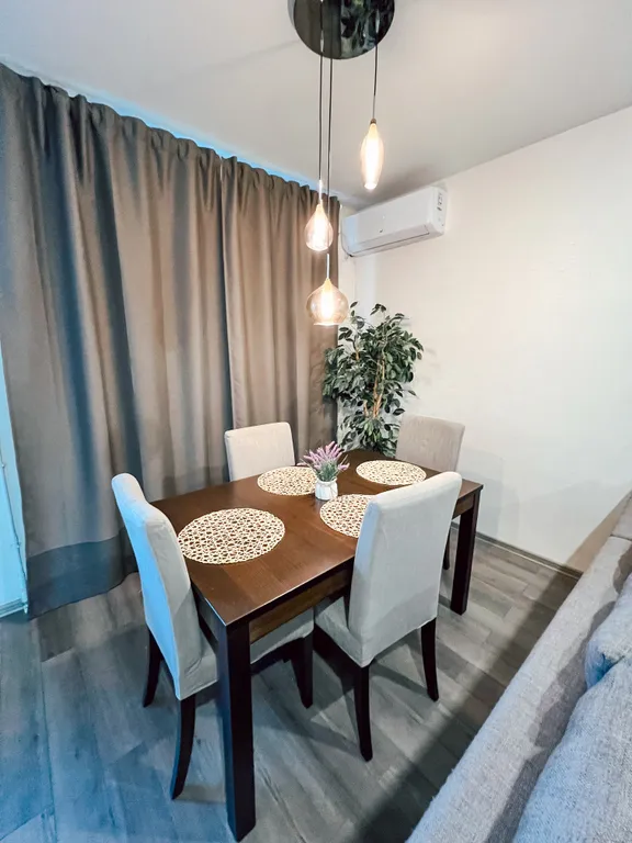 Великолепная просторная двухкомнатная квартира