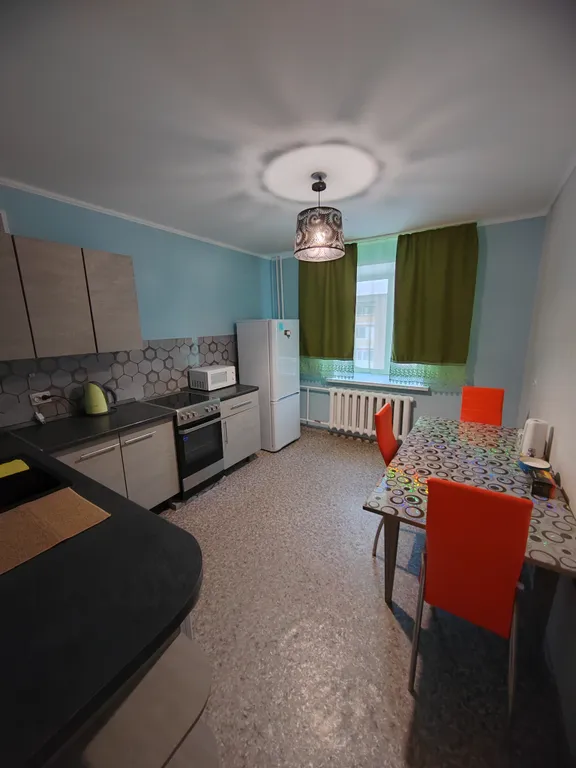 Уютная двухкомнатная квартира в посёлке Северо-Енисейский