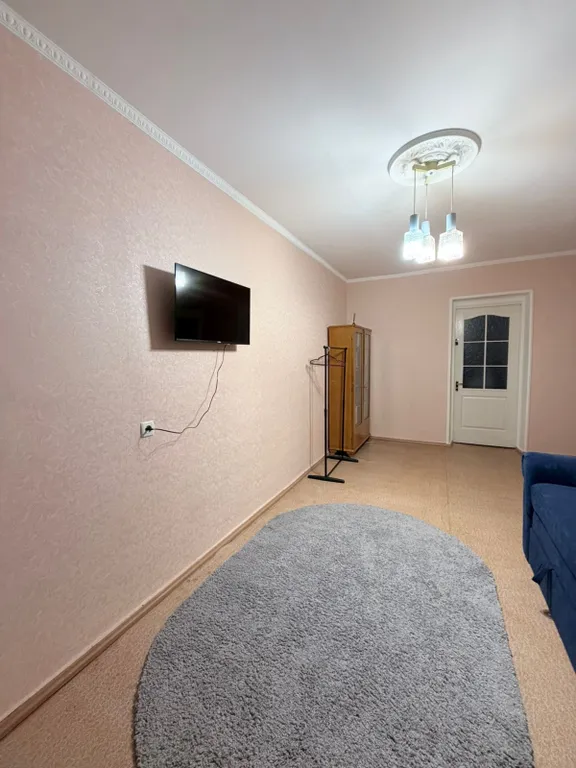 Свободна! Двухкомнатная квартира для спокойного отдыха в центре города