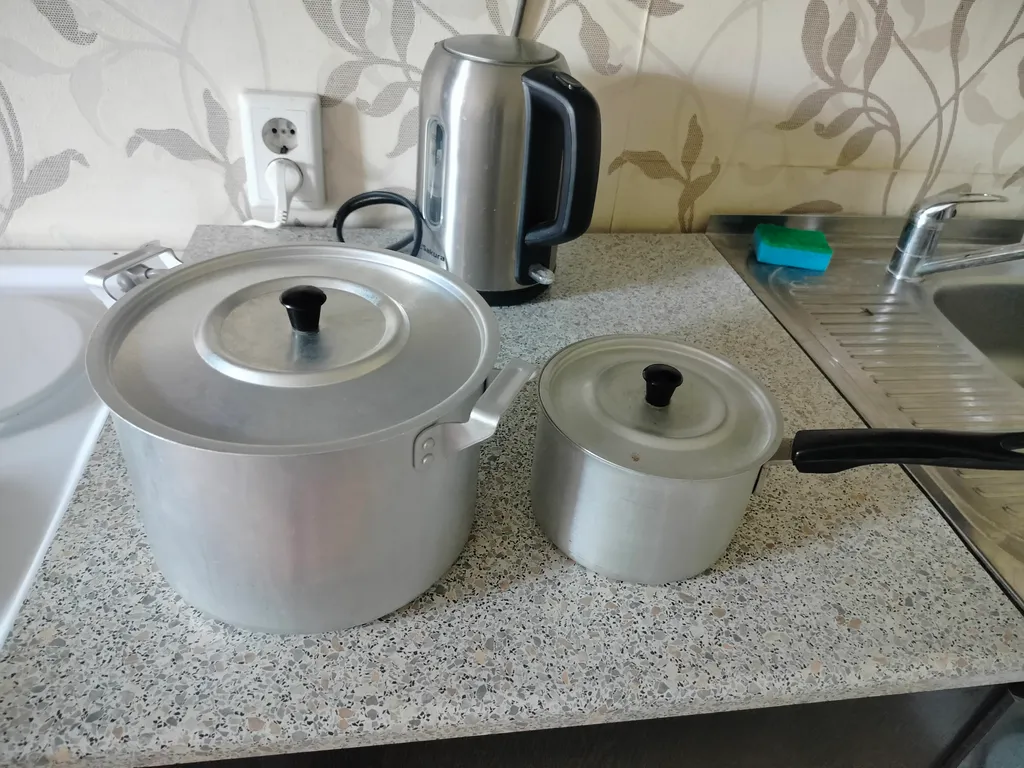 Отличная евродвушка в новом доме с двумя диванами