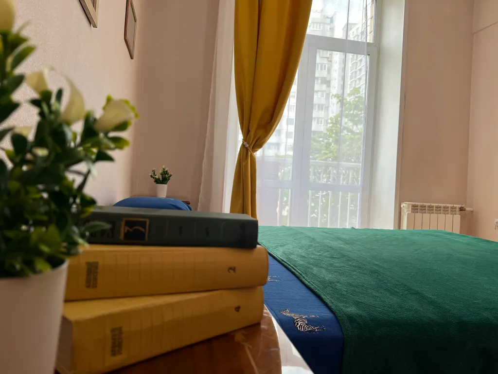 Квартира Просторная двухкомнатная квартира у метро Сокольники — Москва