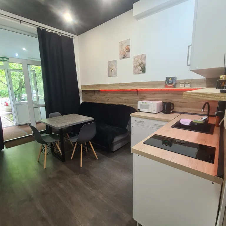 Квартира Уютная квартира в самом центре с отдельным входом — Калининград