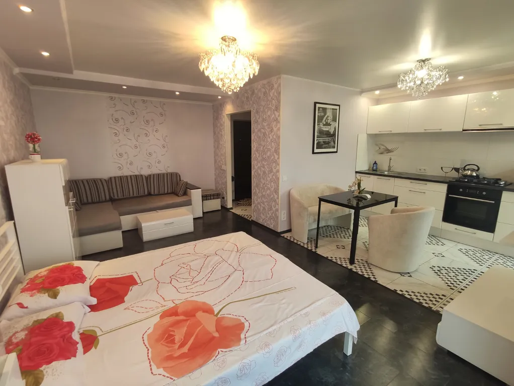 Квартира Видовая студия в центре с водой — аренда посуточно в Донецк