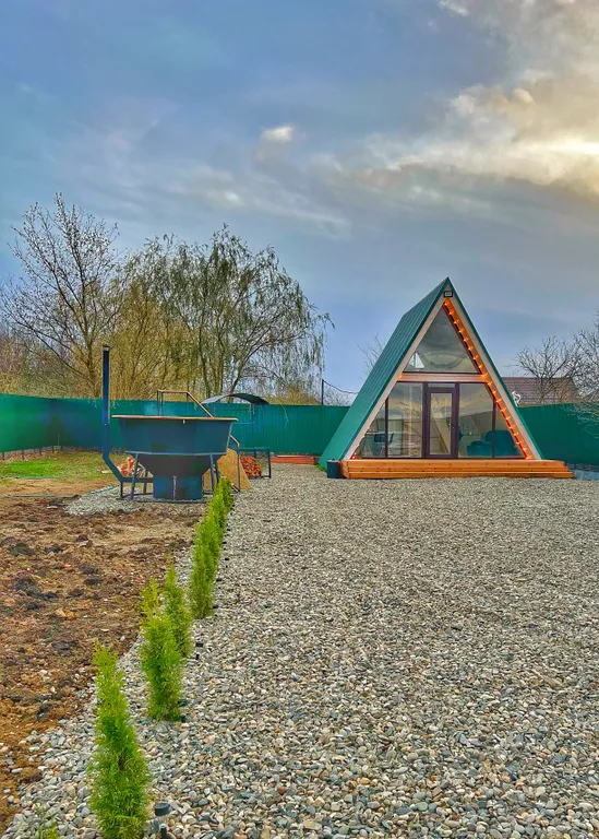 Треугольный дом мечты