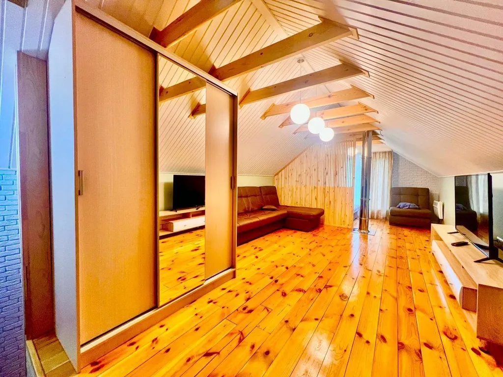 Уютный, современный двухэтажный дом