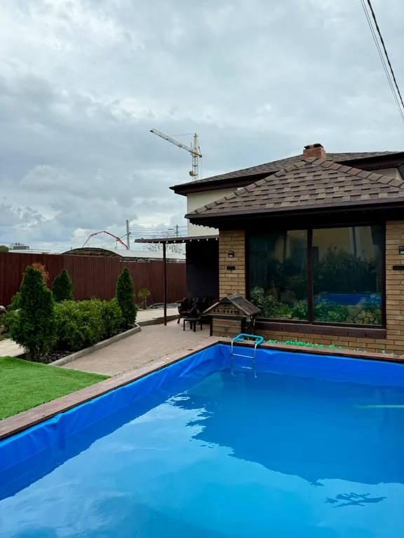 Коттедж Дом с баней, бассейном и мангалом — аренда посуточно в Севастополь