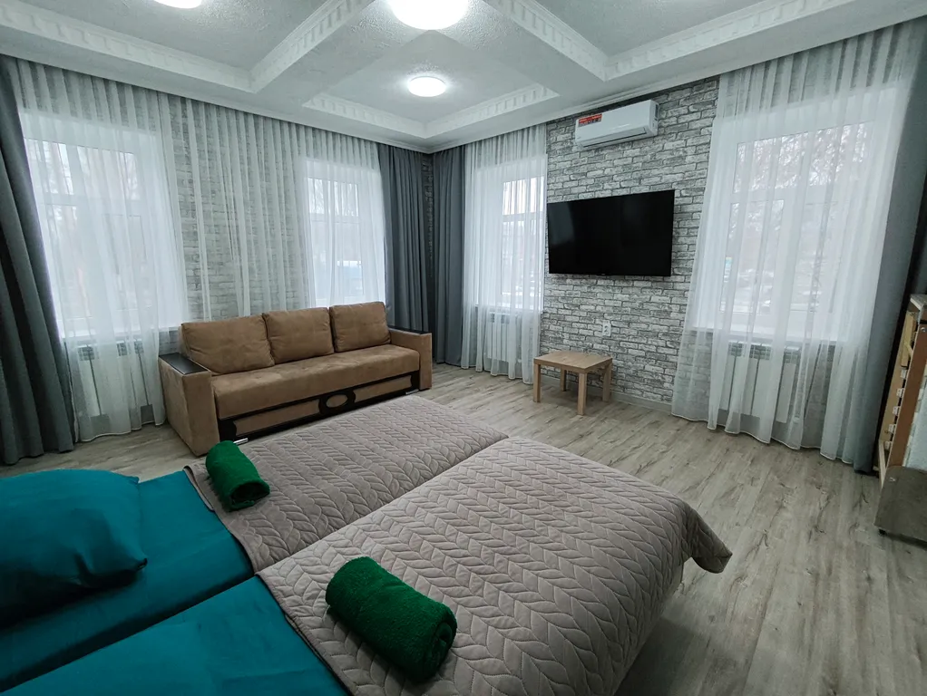 Новая дизайнерская 1-комнатная квартира в центре