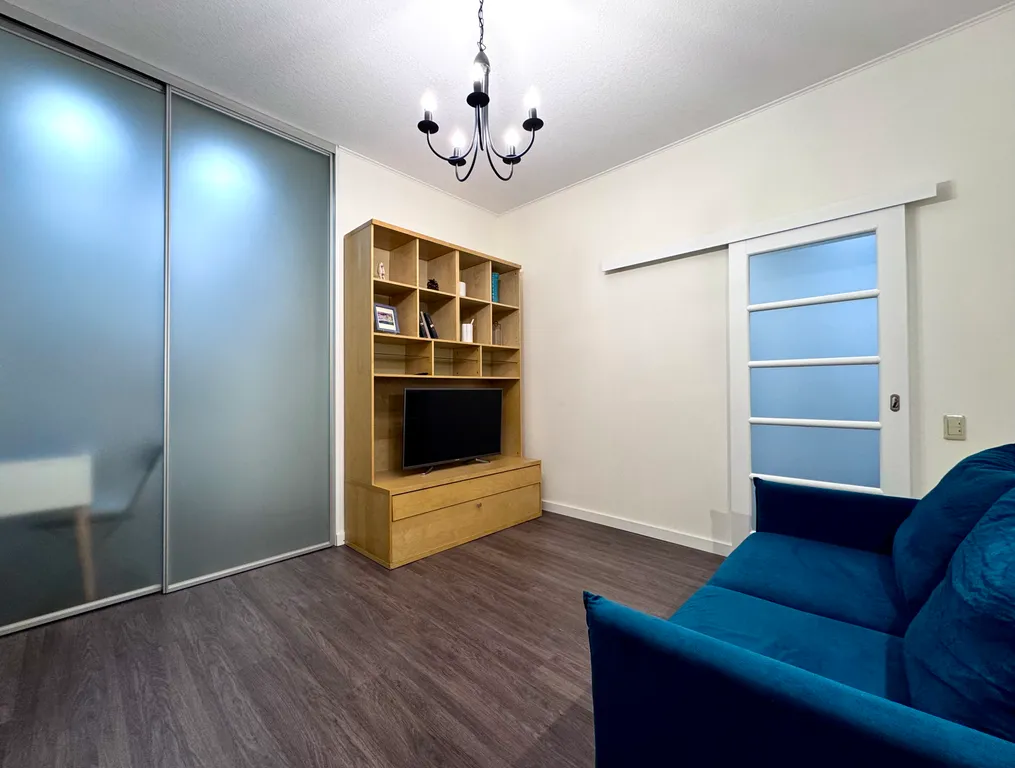 Центр, 3 комнаты, отличный ремонт! Удобные спальные места.