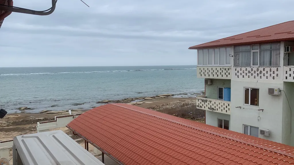 Уютная квартира на первой линии берега