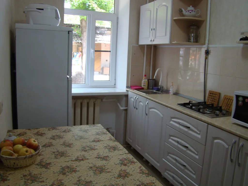 Двухкомнатная квартира в тихом дворике