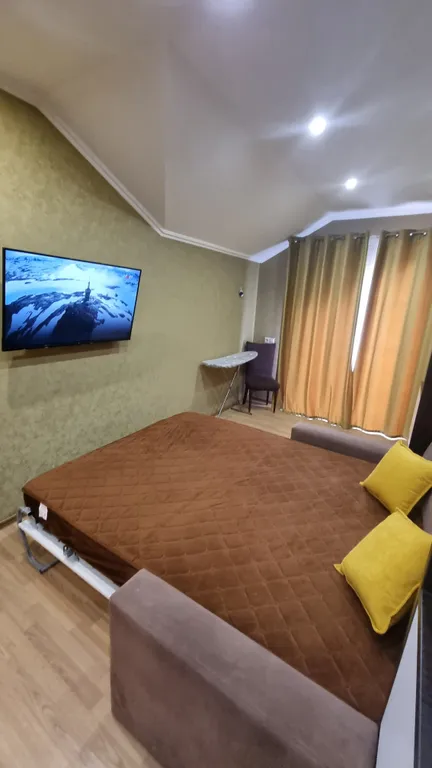 Видовая, уютная квартира с балконом у реки в центре