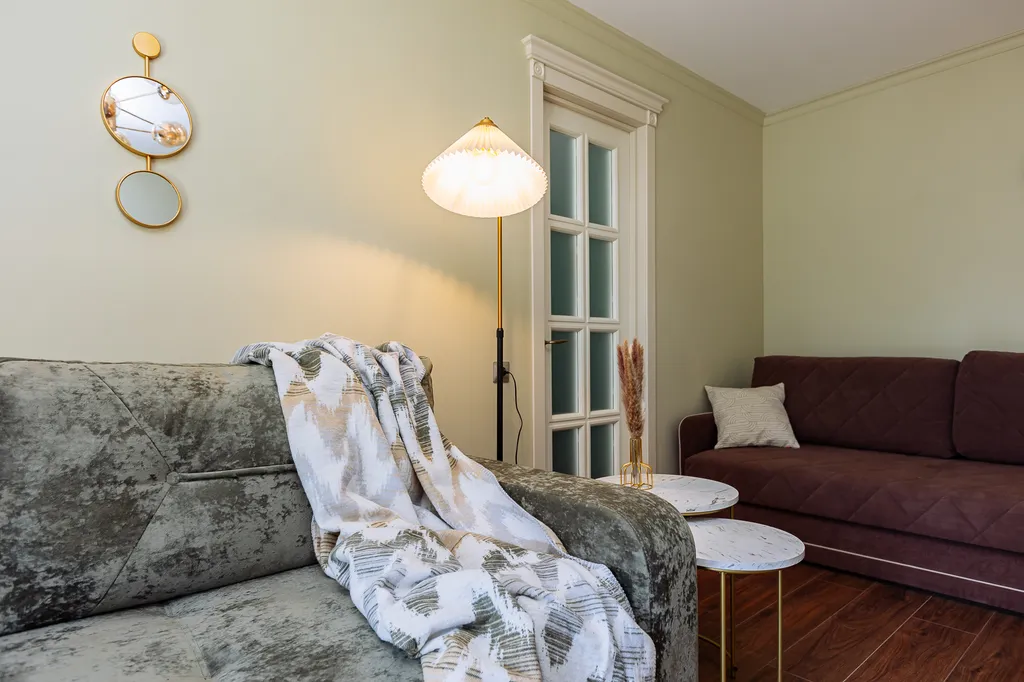 Две минуты и вы уже на Острове Канта, в самом центре Калининграда!