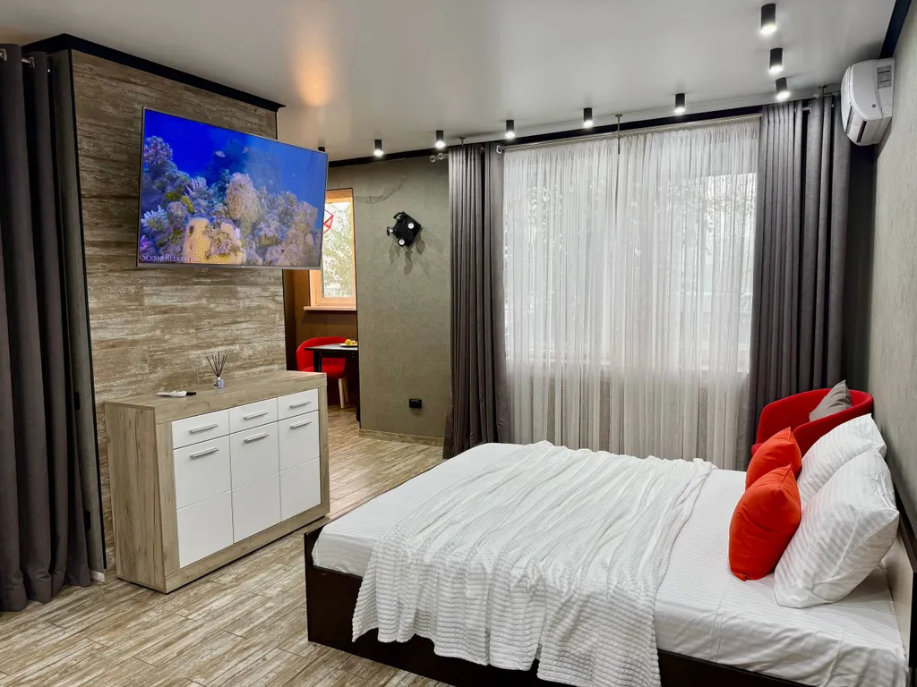 Квартира Шикарная студия с новым ремонтом — аренда посуточно в Оренбург