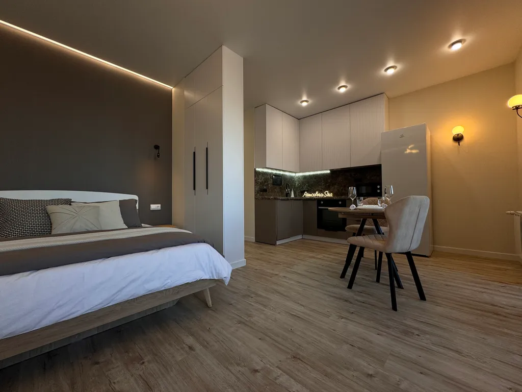 Роскошная квартира у ТРЦ Аура в новом доме