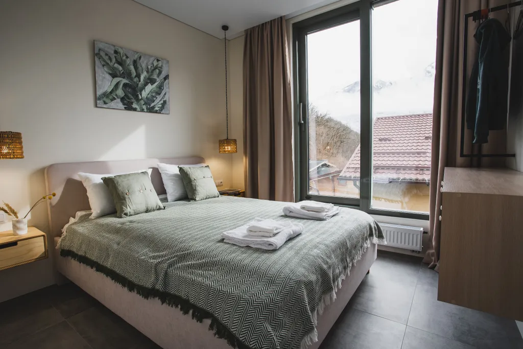 1-комнатные апартаменты с видом на горы и бассейном