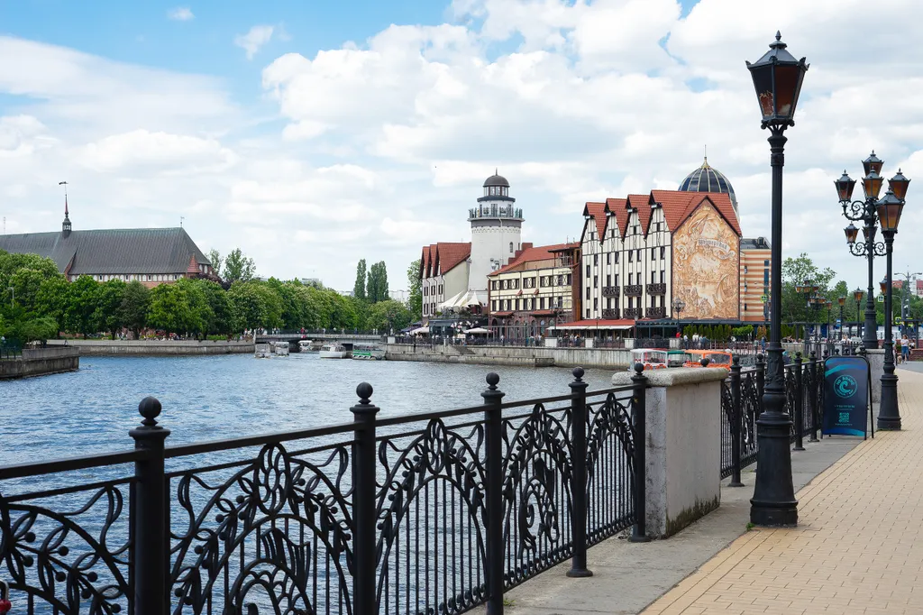 Дизайнерская евродвушка у канта на набережной