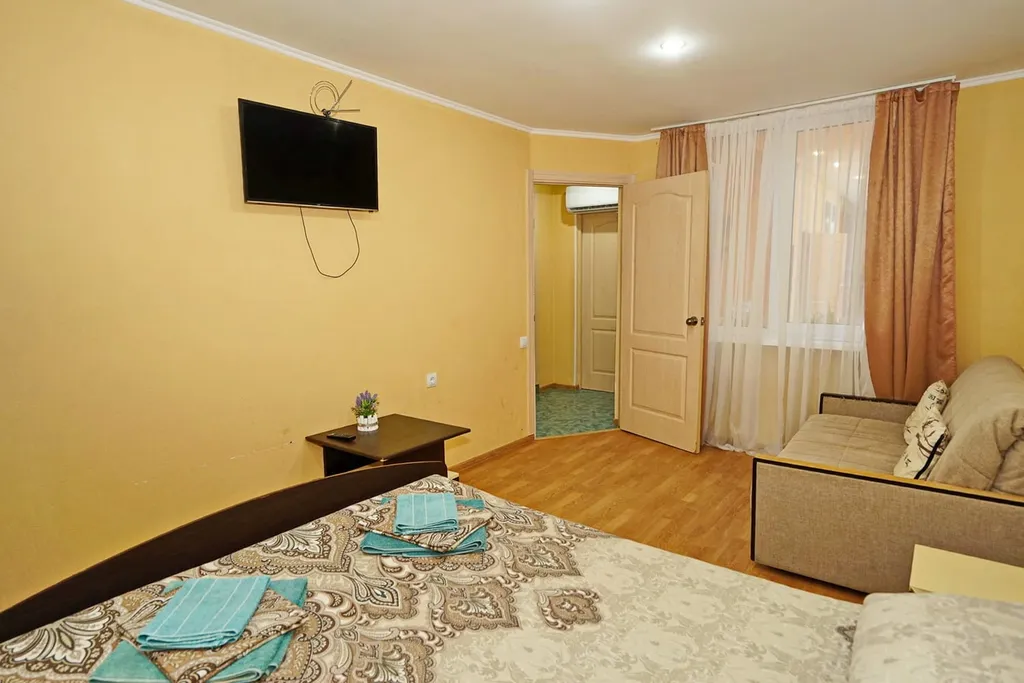 Уютный домик в парковой зоне, на берегу моря