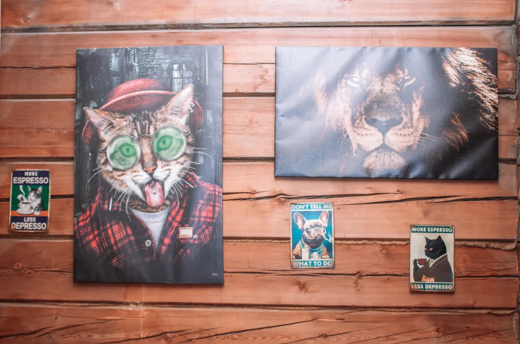 Атмосферный уютный экокоттедж из кедра с прудом