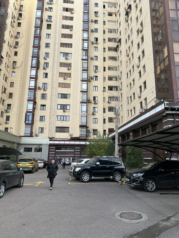 Панорамная и огроная квартира на 16 этаже