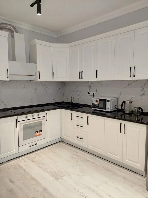 Квартира Романтическая студия в Молодежке — Алматы