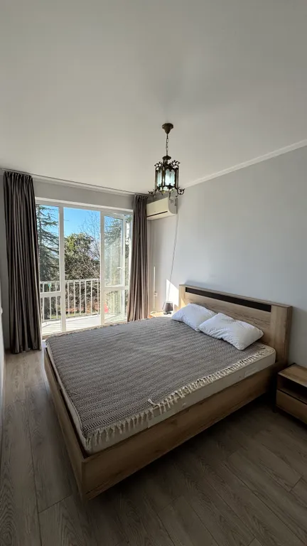 Квартира 3-комнатная Квартира у пляжа Марнеро — Сухум