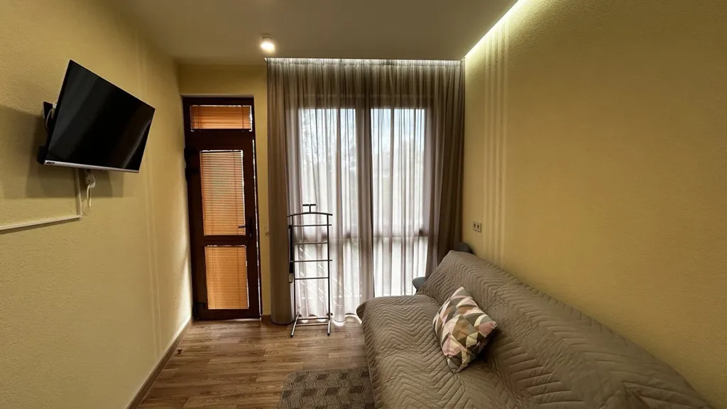 Квартира Уютная комната со всеми удобствами — аренда посуточно в Алушта