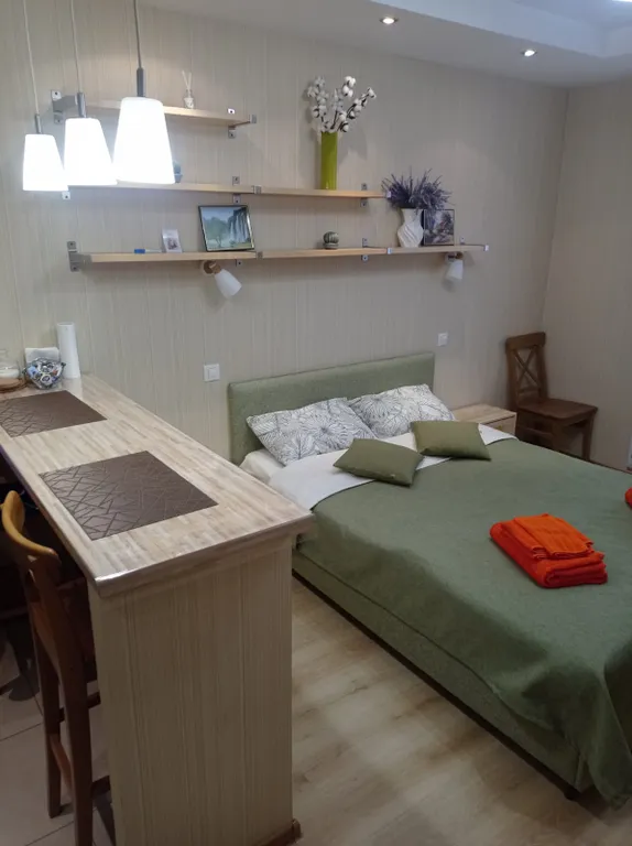 Студия у метро