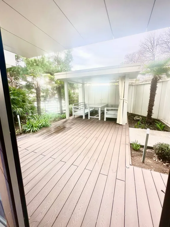 Элитные апартаменты с видом на море и с террасой