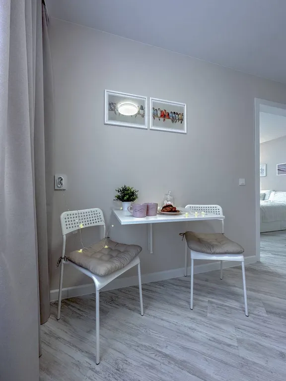 Квартира комфорт рядом с НГУ с видом на лес