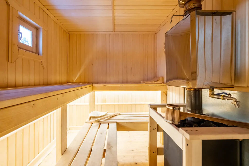 Коттедж Уютный просторный дом у лесного озера — Ларионово